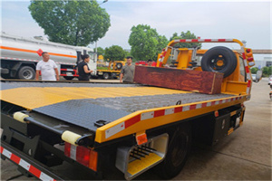 渝中附近拖车电话号码服务