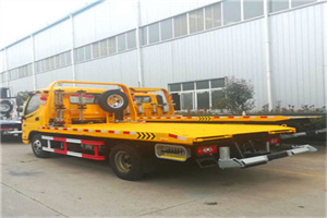 渝中附近拖车救援搭电